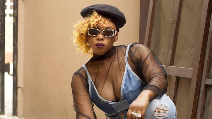 Yemi Alade Flashes Belly In See-Through Outfit (Photos)