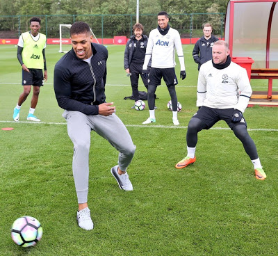 Anthony Joshua Trains With Manchester United Stars Ahead Of Tottenham Clash (Photos)