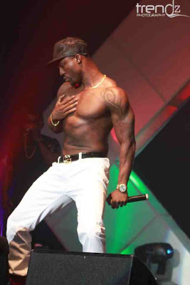 Pictures of Wizkid, Tonto Dike, Iyanya and More performing at The AY Show