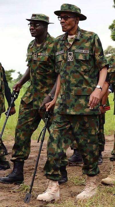 Buhari rocks full Army attire [PHOTO]