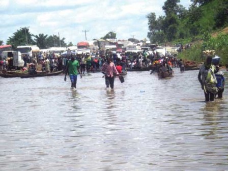 Flooding Leaves Thousands Stranded At Abuja-lokoja Road (Pics)