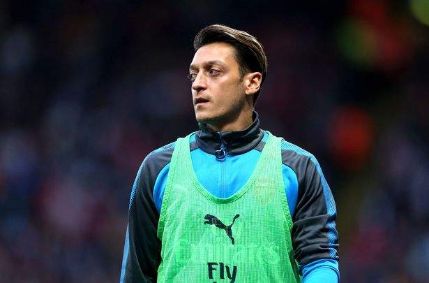 Unai Emery reveals why he dropped Ozil for 2-1 win at Bournemouth