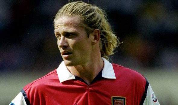 Emmanuel Petit identifies three players not good enough to play for Man United