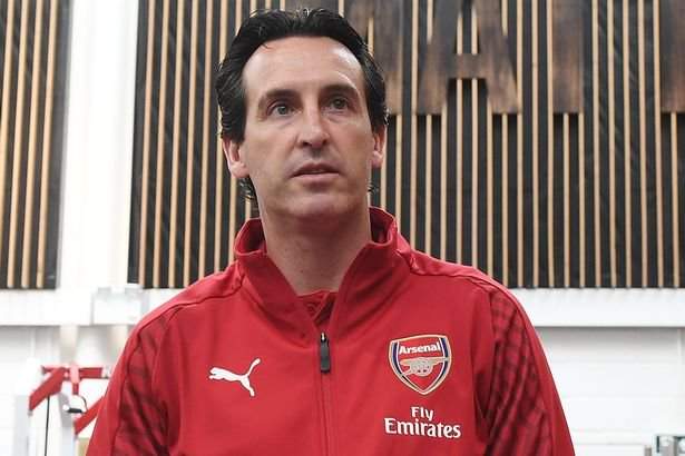 Ozil sends message to Emery ahead of Burnley clash