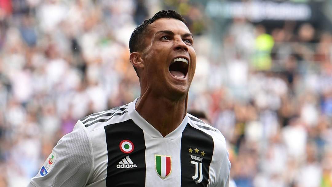 Cristiano Ronaldo beats Messi to Champions League record