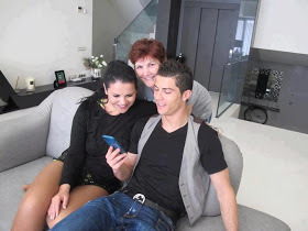 Cristiano Ronaldo with Mum & Sister *pics*