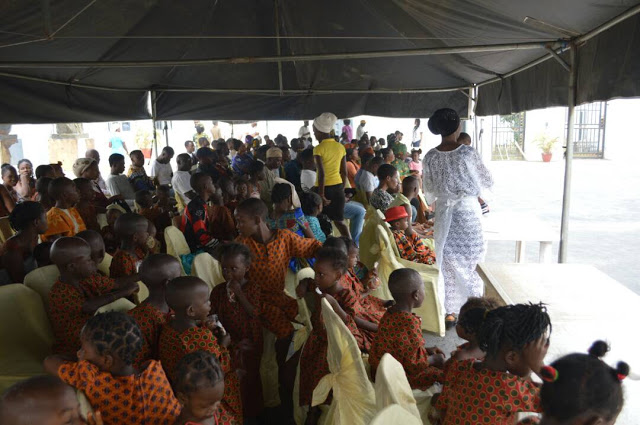 Ooni Of Ife Celebrates Yuletide With The Less Privileged Orphans & Physically Challenged Children (Photos)