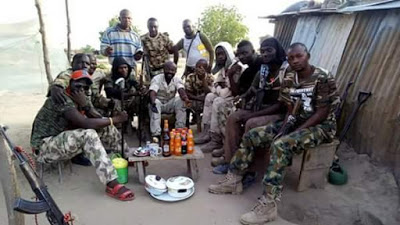 Nigerian soldier celebrates birthday for the 4th time at War-Front (Photos)