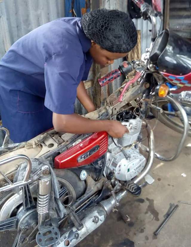 Meet Beautiful Female Motorcycle Mechanic Who Says She Doesn't Understand Anything Other Than Spanners & Engines