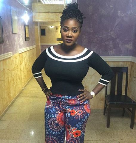 Mercy Johnson apologizes for snubbing a fan, Toyin Abraham reacts to similar allegation against her