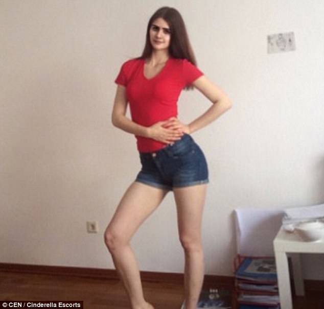Photos: This 18-year-old Virgin Wants to Sell Her virginity for £2million (N35m)
