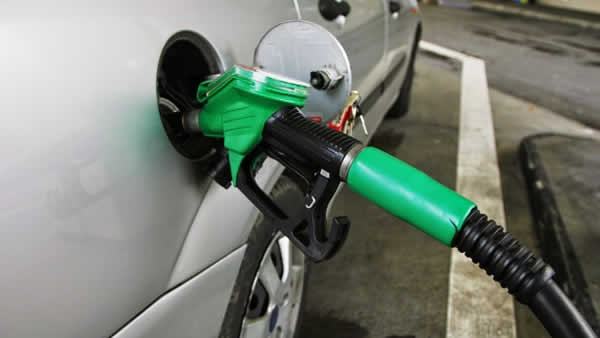 Armed robbers dispense free fuel to motorists in Katsina