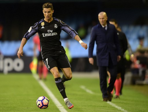 Zidane Begs Ronaldo