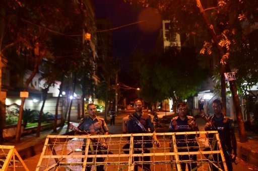 Dhaka cafe attack suspect dies after 'torture'