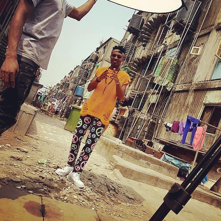 Efe and Olamide Take To The Streets To Shoot Video For 'Warri'