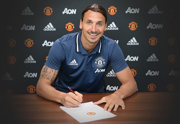 OFFICIAL: Manchester United Sign Ibrahimovic - Exclusive Photos