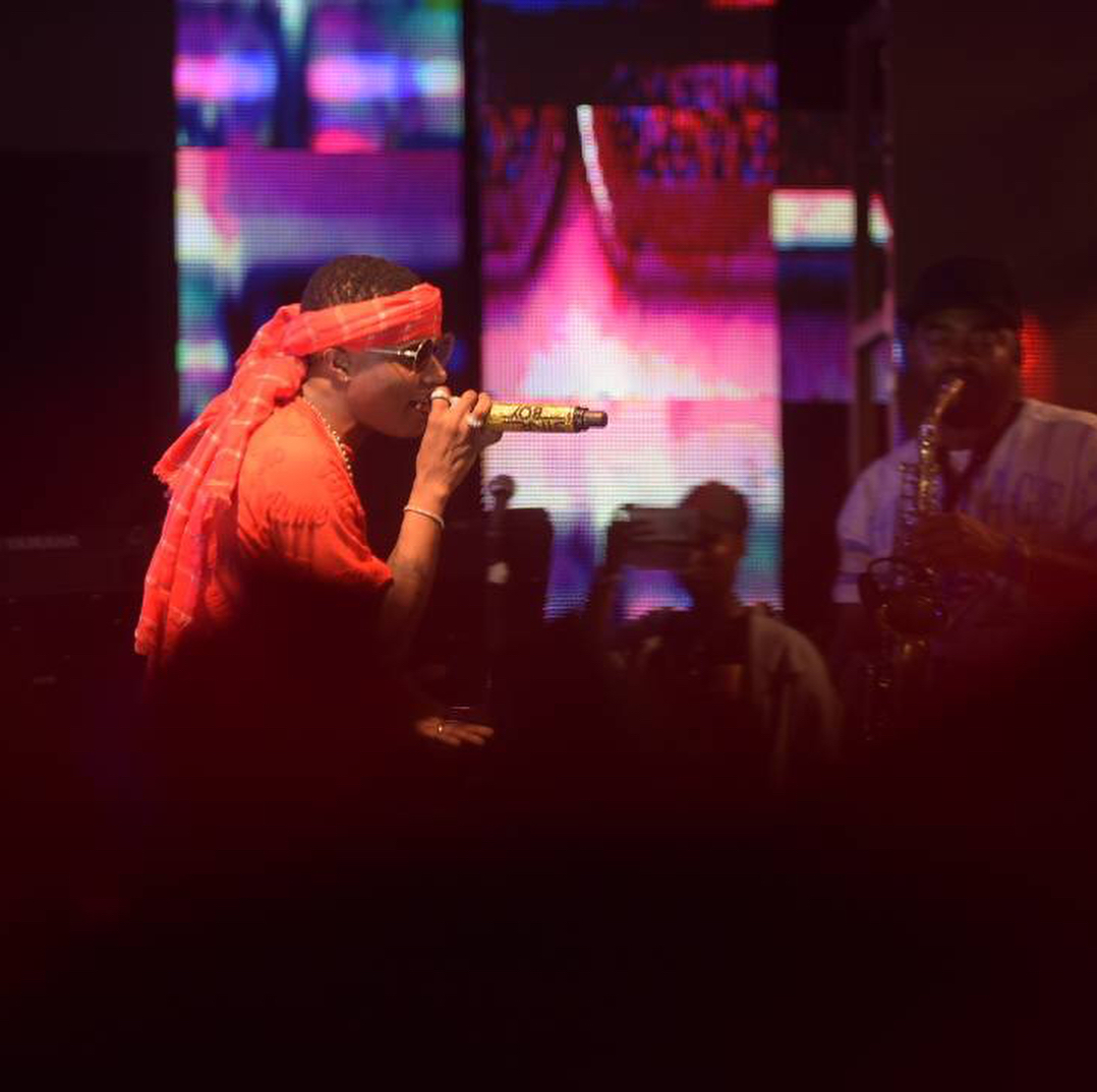 Wizkid, Tiwa Savage, Wande Coal, Mr Eazi Thrill Fans At #WizOnTheBeach Concert