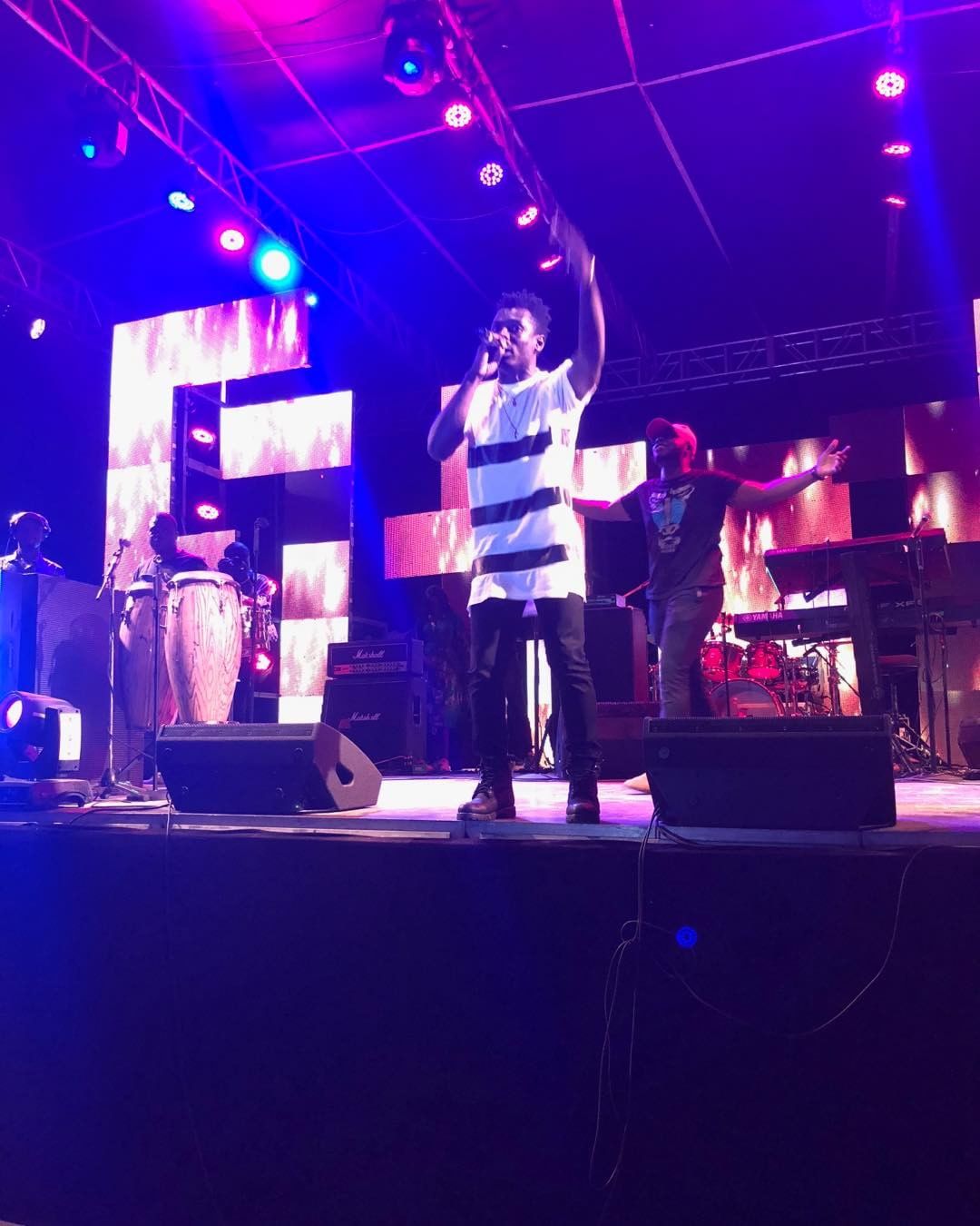 Wizkid, Tiwa Savage, Wande Coal, Mr Eazi Thrill Fans At #WizOnTheBeach Concert