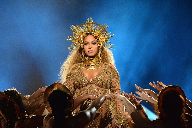 Beyonce Grosses 100M folowers on Instagram: Check out Her 10 Most Popular Posts (Photos)
