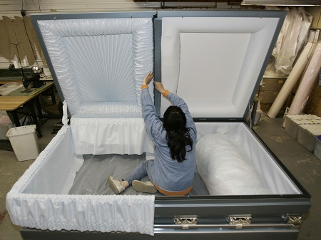 Unbelievable! Prostitute Dies During S*x With Her Client Only to Wake Up Inside Her Coffin...Shocking Details