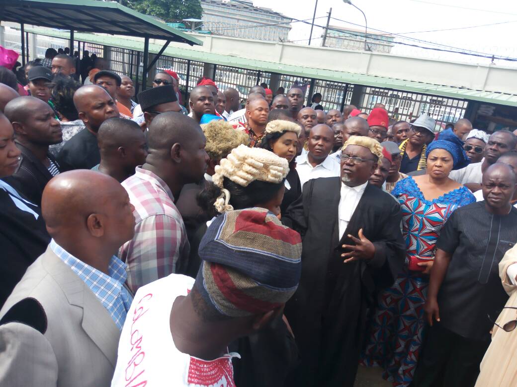 Protest as DSS Fails To Provide Capital Oil CEO, Dr. Ifeanyi Ubah In Federal High Court