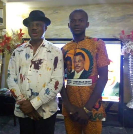 Gov. Obiano Poses with Ifeanyi Ubah at His Aguleri Home after His Victory (Photos)