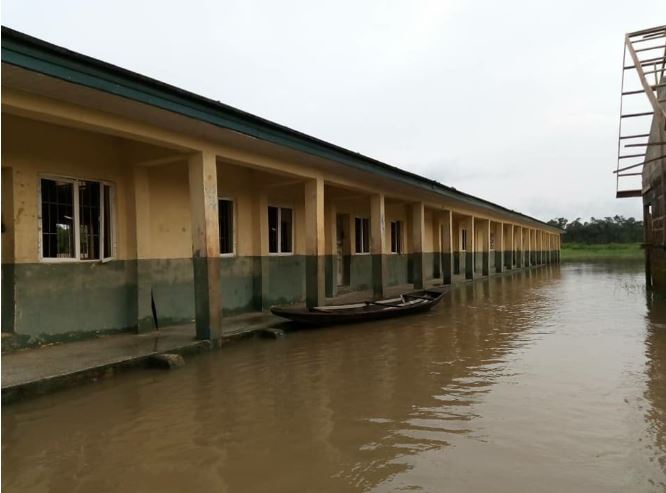 Flood Submerges 21 Delta Communities (Photos)