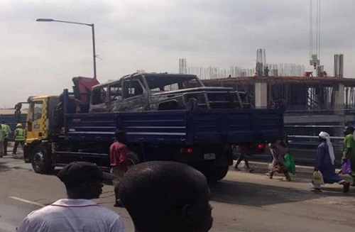 We Saw Driver Packing Burnt Cash - Traffic Officer Speaks on Gov. Fayose's Burnt G-Wagon in Lagos