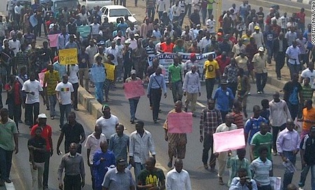 Drama as Lagos Indigenes Storm Governor's Office to Demand End to Demolitions