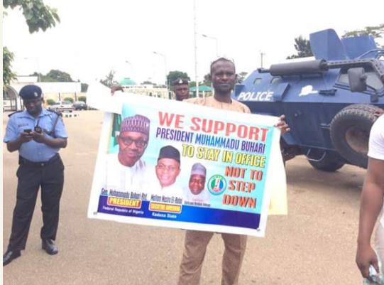 We Support Buhari to Stay in Office, Not to Step Down - Kaduna Youths Protest for Buhari (Photos)