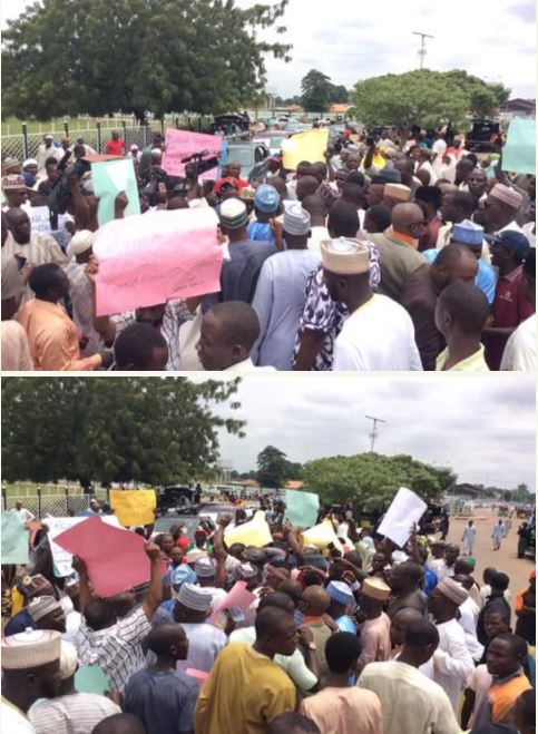 We Support Buhari to Stay in Office, Not to Step Down - Kaduna Youths Protest for Buhari (Photos)