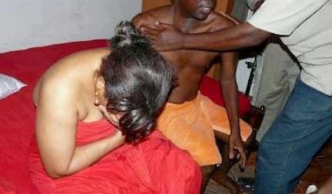 How I Caught My Wife Half-n*ked in Bed with Another Man - Angry Man Laments