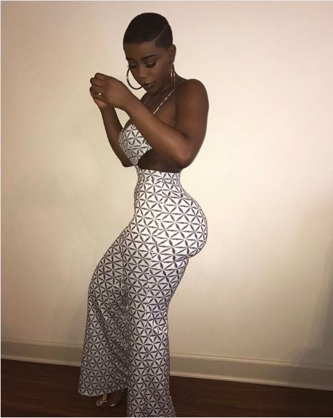 Nigerian Lady Causes Stir Flaunting Her Round B0obs on Social Media (Photos)