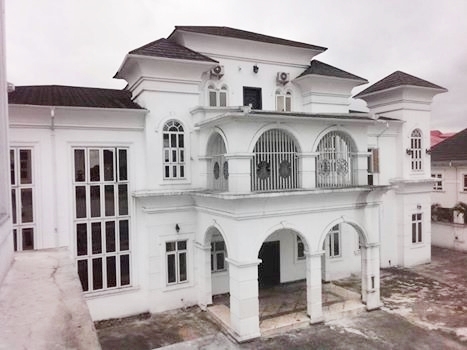 See the Magnificent Mansion of an Associate of GEJ's Godson Seized by EFCC in Port Harcourt (Photos)