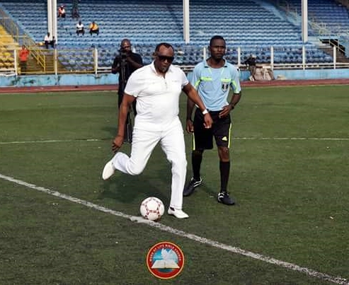 Photos:  Pastor Oritsejafor Shows His Football Skills at Warri City Stadium