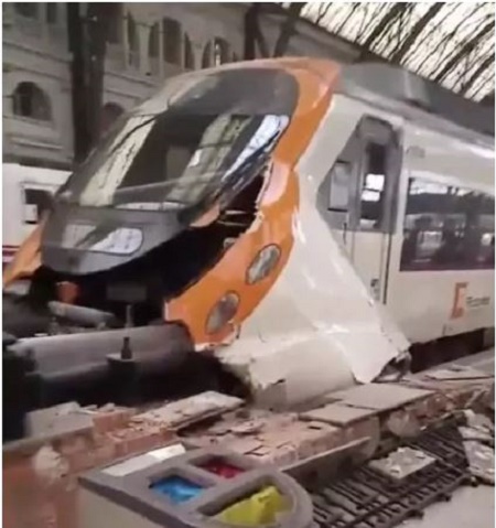 Photos: Over 50 Injured in Massive Train Crash
