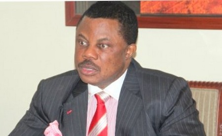 How IPOB Members Chased Governor Obiano Out of Anambra Catholic Church ( Details )