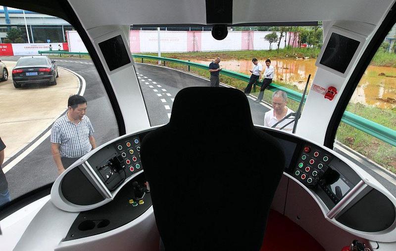 Wow!!  See the World's First Railless Train Unveiled in China (Photos)