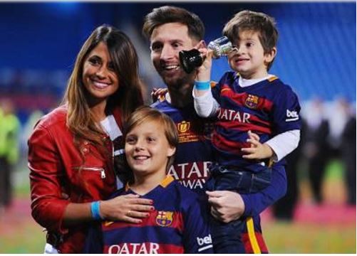 Finally, Messi to Wed His Long-term Sweetheart in Rosario (Photo)