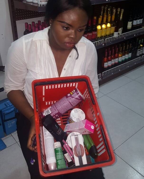 'Slay Mama' caught stealing cosmetics from a supermarket in Lagos (Photo)