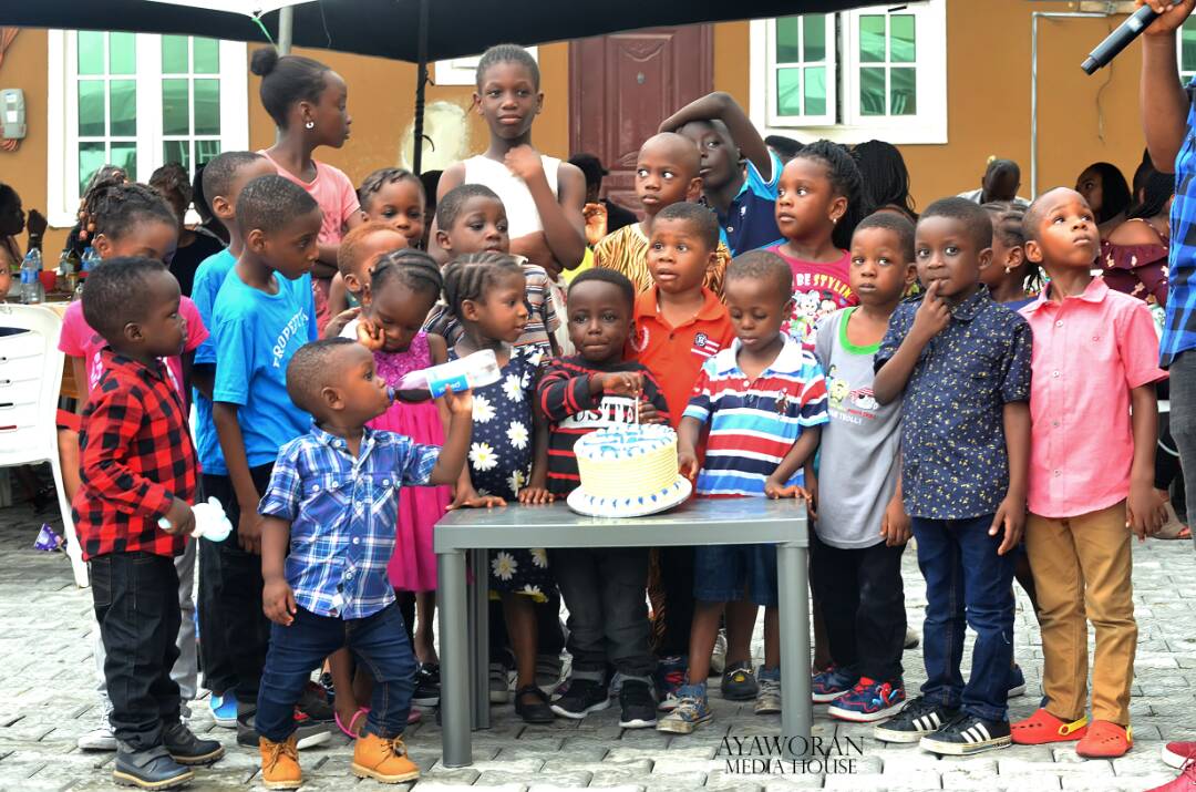 Little Boy who Photobombed a wedding shoot last year December celebrated his 4th birthday in Grand Style