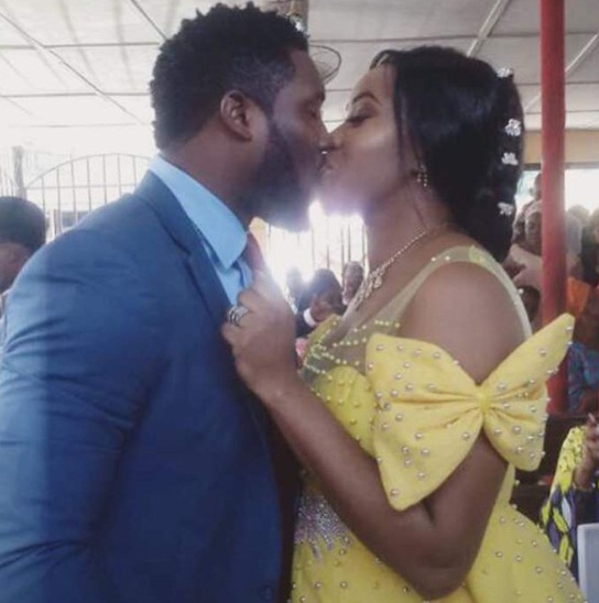 'It all started in the DM' - Gulder Ultimate search VI winner, Uche Uwaezeapu weds his girlfriend (Photos)