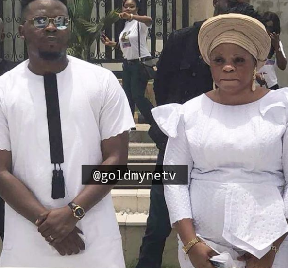 Olamide buries his mother in Ikoyi cemetery. (Photos)