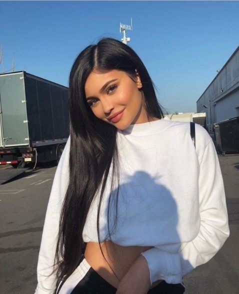 Kylie Jenner flaunts amazing body two months after child delivery. (Photos)