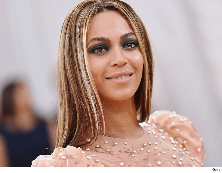 Beyoncé 'buys her own church in New Orleans' weeks after over 900 peoples stormed the Grace Cathedral church to worship her. (Photos)
