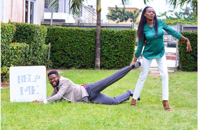 Woman Strangles Fiance, Drags Him On The Ground In funny Pre-Wedding Photos