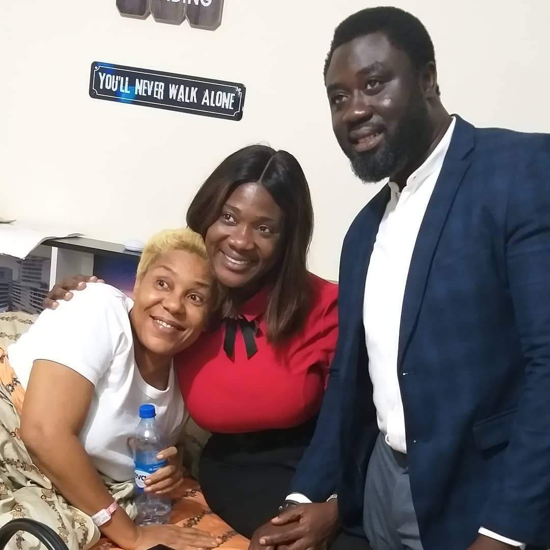 Moment Shan George stepped out for the first time after spine surgery (photos)
