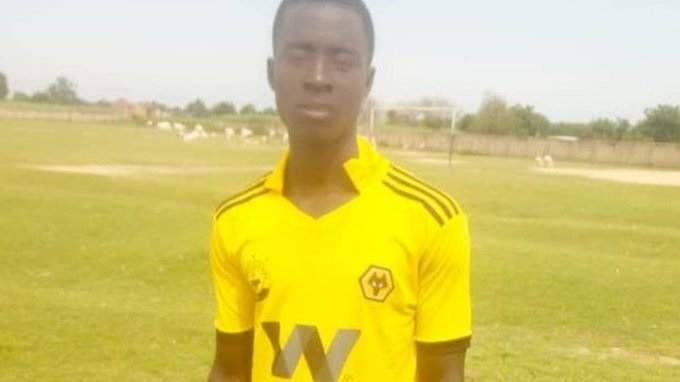 Nigerian Football club signs a player in a record deal worth N5,000