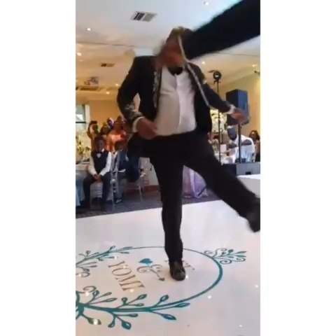 Moment Sir Shina Peters fell while doing the 'Gbese' at his daughter's wedding (Video)