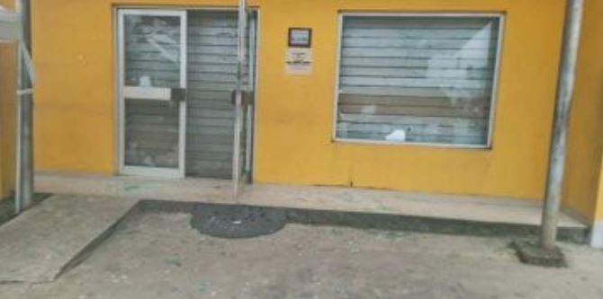 Nigerians attack MTN office in Uyo (video)